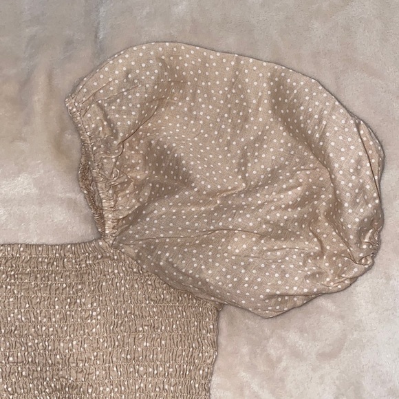 Abercrombie and Fitch Women’s Off the Shoulder Top - Picture 3 of 5